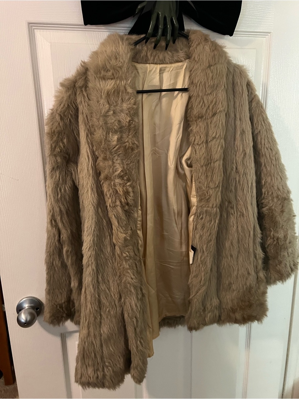 Hannah Plush Faux Fur Jacket in Taupe